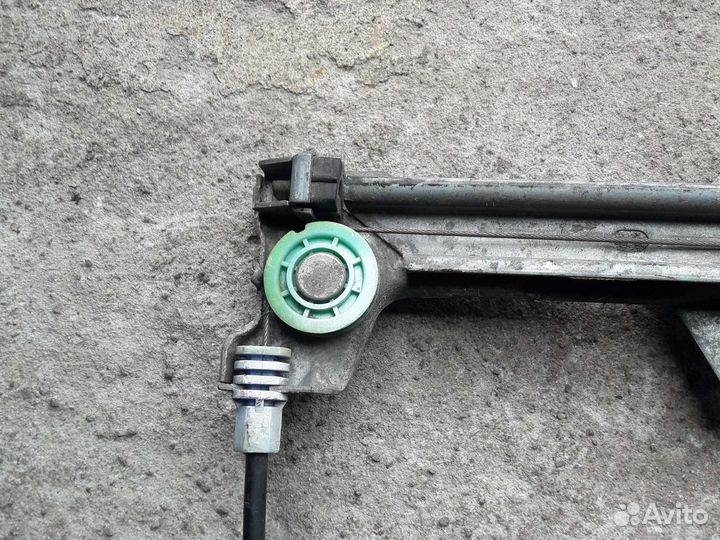 Стеклоподъёмник Audi A8 D2