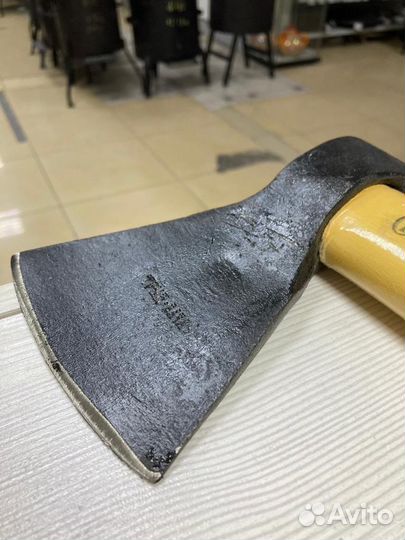 Топор кованный «Труд Вача»