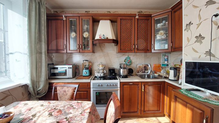 3-к. квартира, 76 м², 3/12 эт.