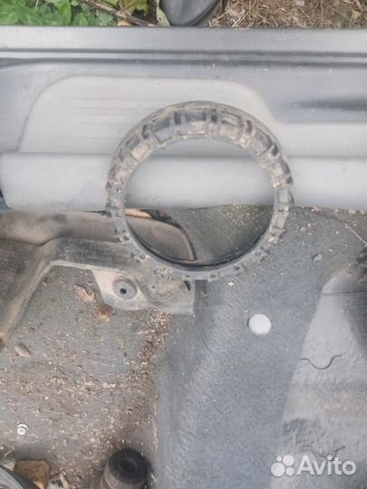 Гайка топливного бака Hyundai Accent Тагаз