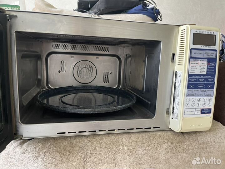 Микроволновая печь с грилем и конвекцией sharp