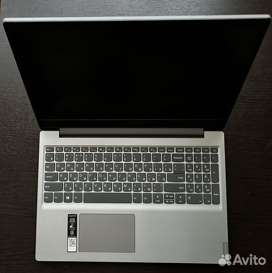 Абсолютно новый ноутбук Lenovo Idepad 3