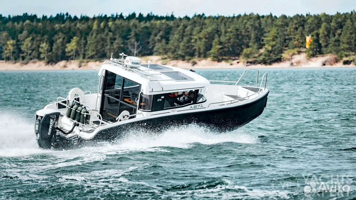 Финский катер XO 270 RS Cabin OB