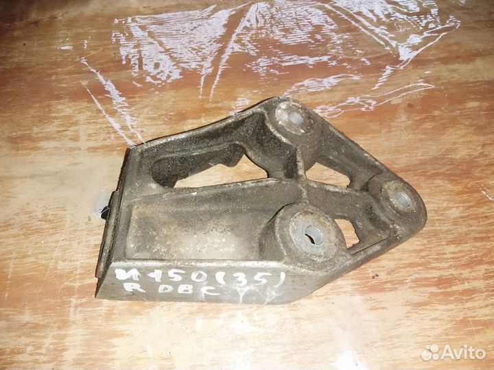 Кронштейн опоры двигателя Daewoo Nexia