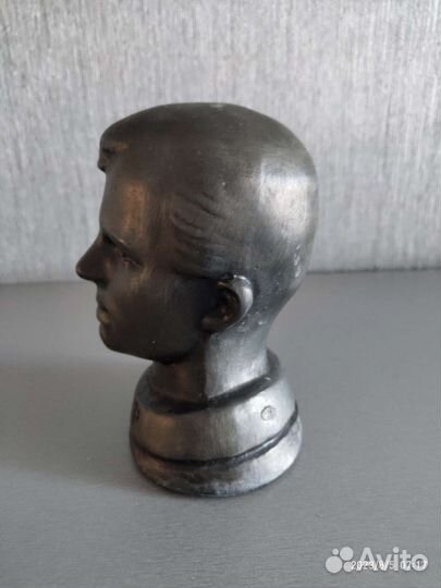 Бюст Юрия Гагарина. Силумин. СССР