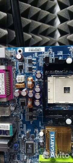 Материнская плата ATX S754 Gigabyte GA-K8VT800