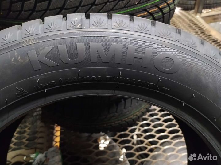 Kumho WinterCraft Ice Wi51 215/55 R17 98T