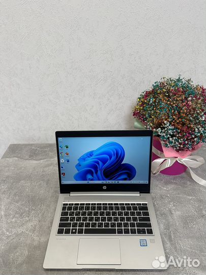 Ноутбук HP i3 8gb