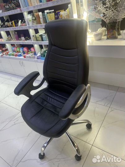 Кресло компьютерное кожа