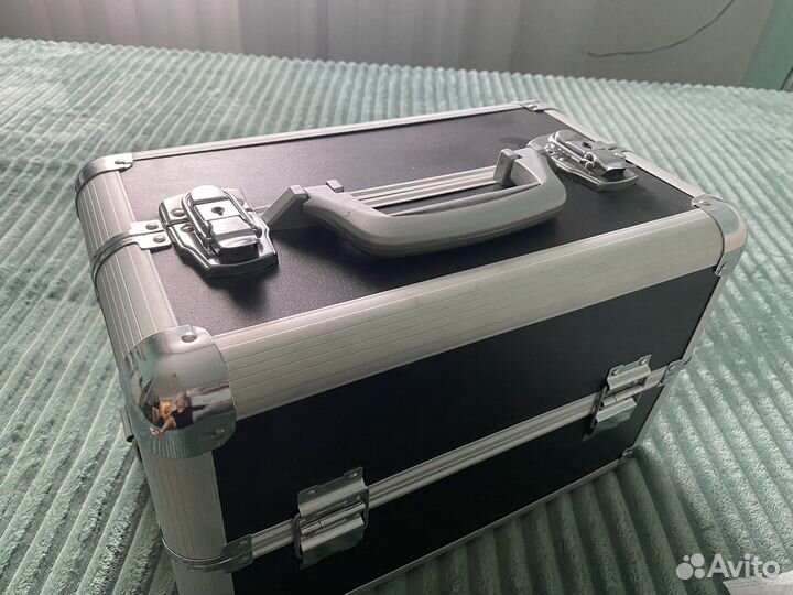 Чемодан для косметики