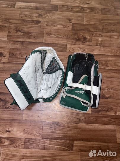 Хоккейная вратарская экипировка