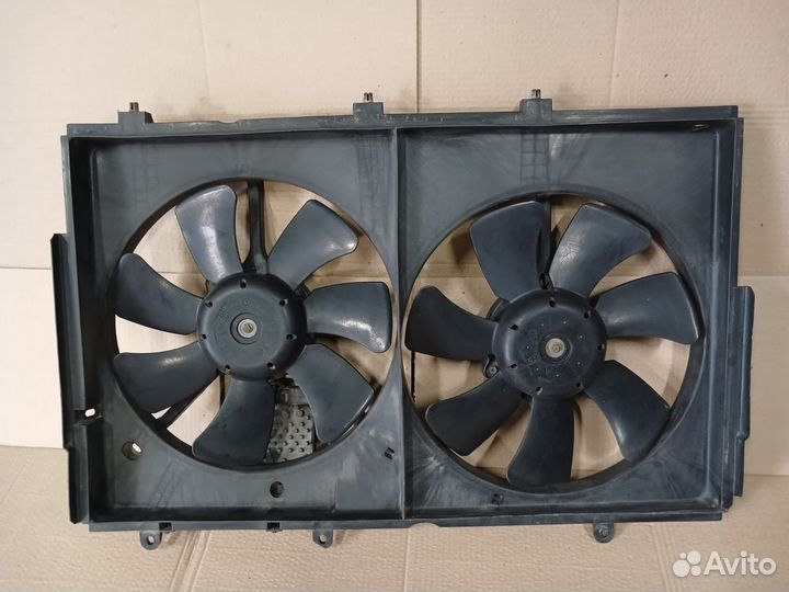 Вентилятор охлаждения Mitsubishi Outlander 1