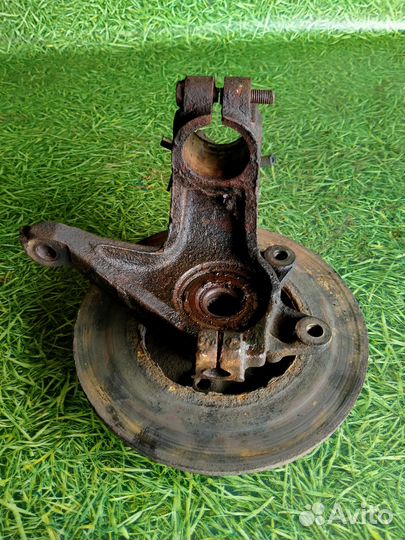 Кулак поворотный передний левый Пежо 306 1.4 1998г