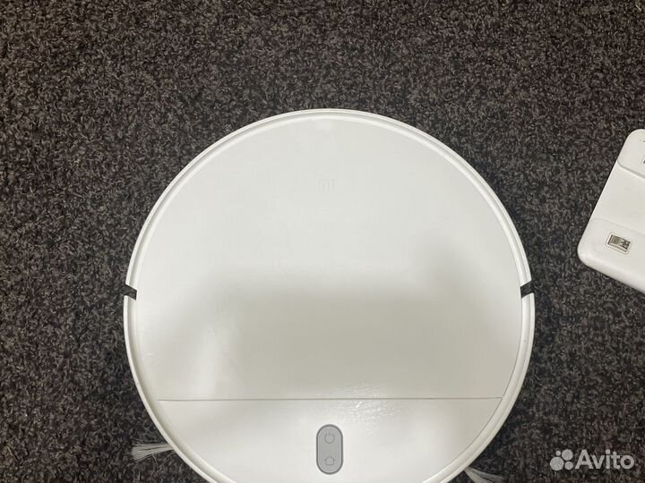 Робот пылесос Xiaomi Mi Robot Vacuum-Mop Essential