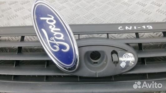 Решетка радиатора ford C-MAX 1 (CNI19QF01)
