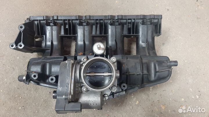 Впускной коллектор Audi VW 2.0 tfsi 06F133201N
