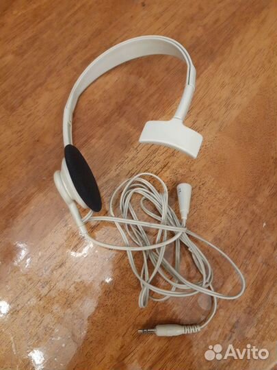 Наушники с микрофоном