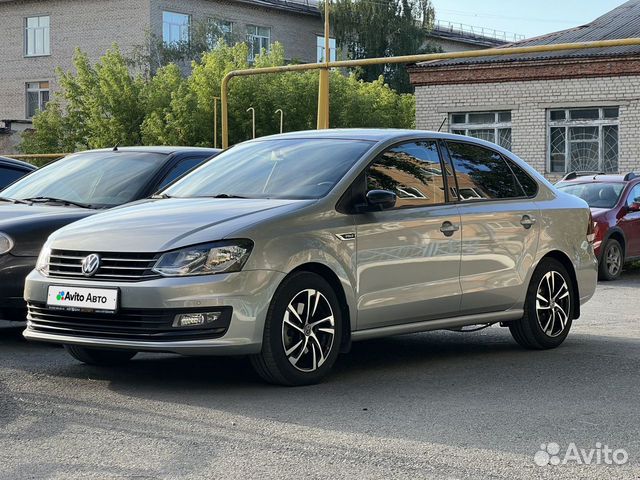 Volkswagen Polo 1.4 MT, 2018, 62 000 км с пробегом, цена 1300000 руб.