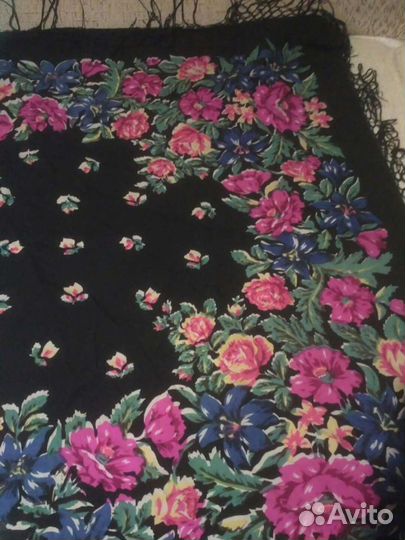 Павлово посадский платок - шаль