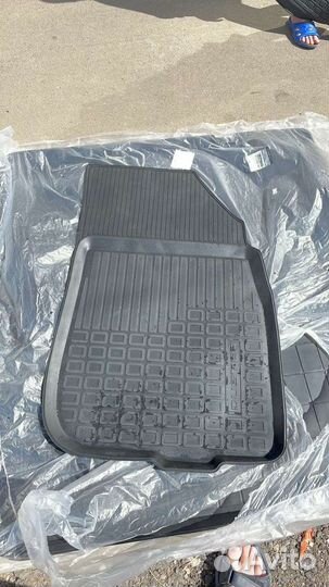 Коврики 5 штук renault duster