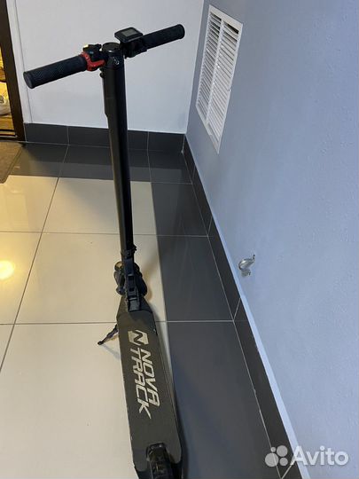 Самокат взрослый электрический Novatrack