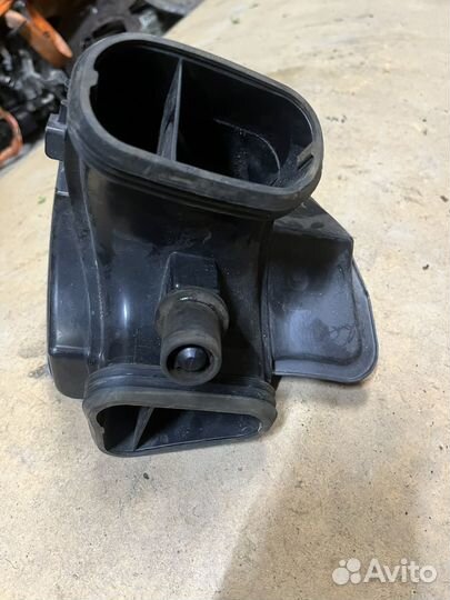 Резонатор воздушного фильтра Opel Zafira C