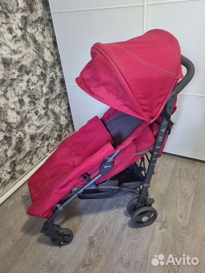 Прогулочная коляска трость Chicco Lite Way