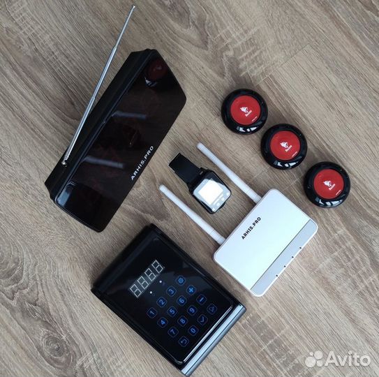 Кнопка вызова персонала, часы, табло, пуль, репите