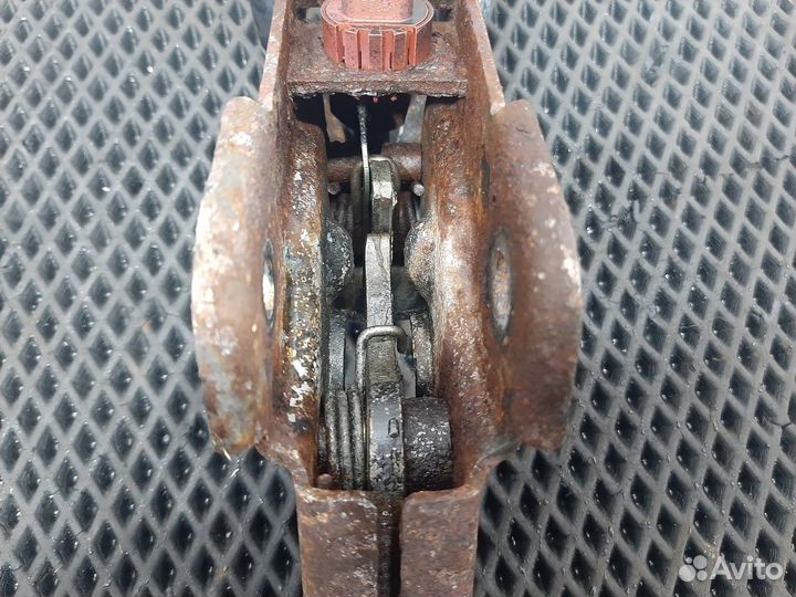 Замок кабины