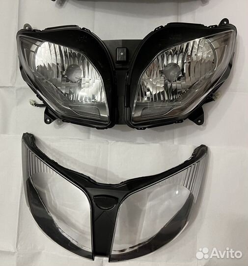 Фара FJR 1300 (Оригинал) 06-15