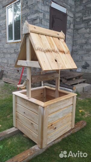 Колодец декоративный