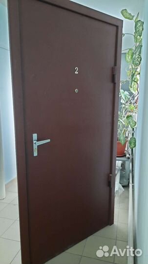 Дверь входная металлическая бу