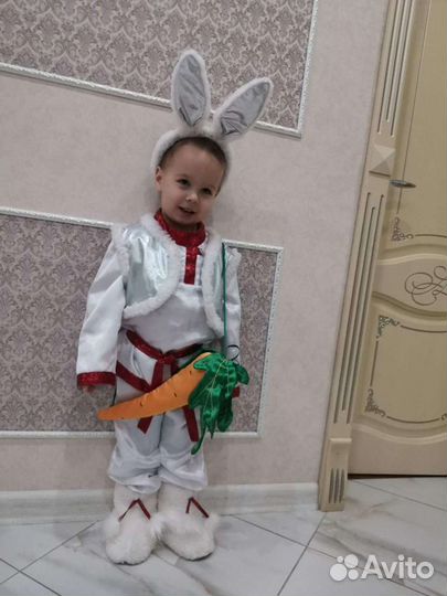 Новогодний костюм для мальчика зайчика
