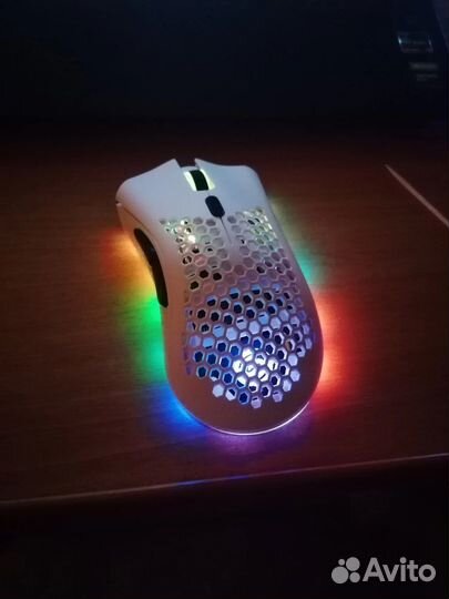 Беспроводная мгровая мышь BM-600 White RGB