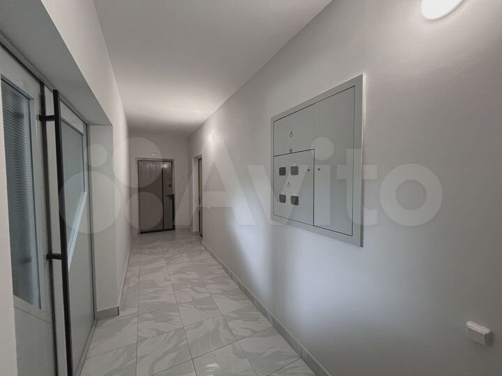 2-к. квартира, 64,1 м², 1/8 эт.