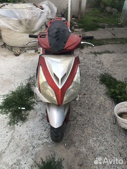 Продам скутер 150кубов