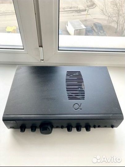 Интегральный усилитель Arcam Alpha 9