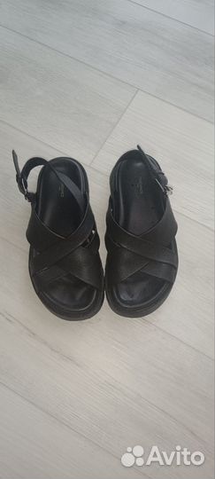 Сандалии женские 38