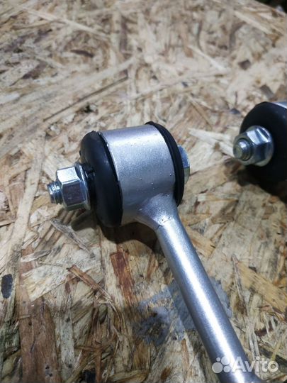 Нижняя тяга радиатора Shacman