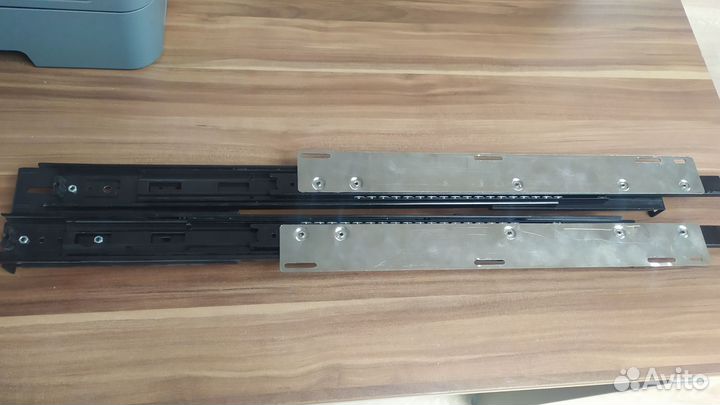 Рельсы-салазки для сервера универсальные