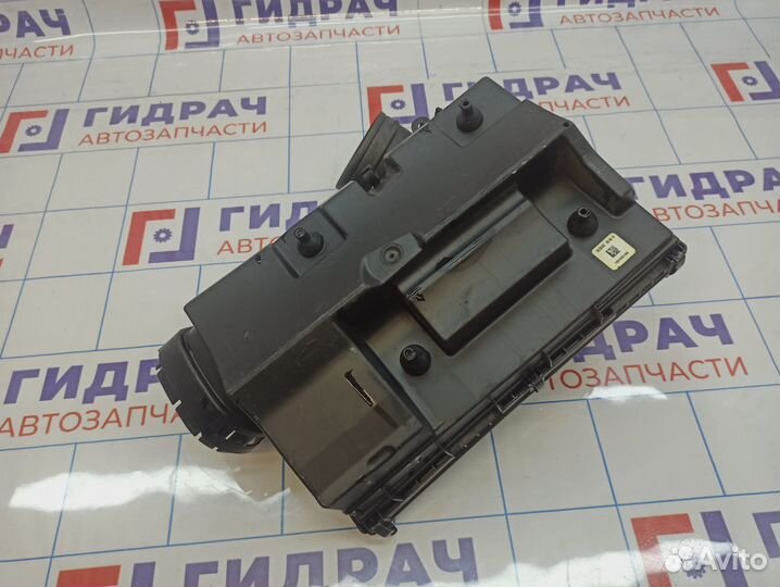 Корпус воздушного фильтра BMW X5 (E70) 13717548885