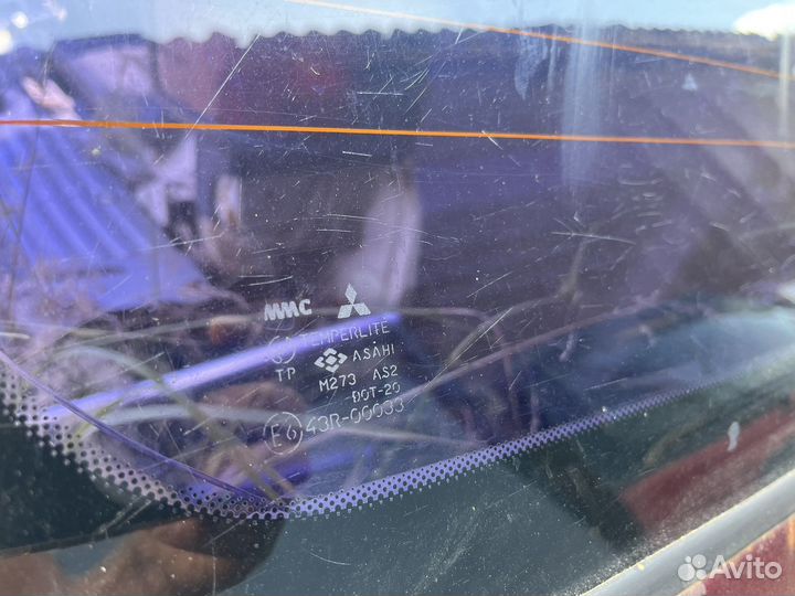 Стело крышки багажника mitsubishi pajero 2