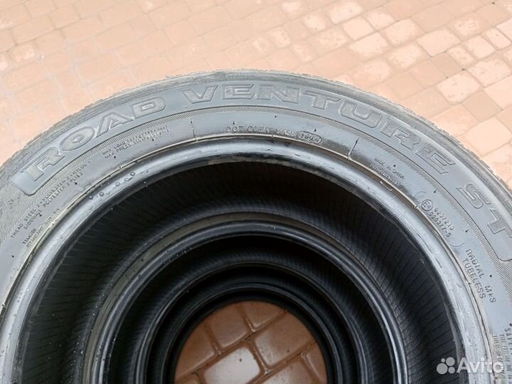 Kumho Road Venture ST KL16 235/65 R17