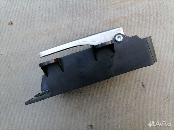 Ручка двери внутренняя для Ford Focus II 2008-2011