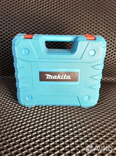 Шуpуповepт ударный Makita 26v 5А/ч Новый