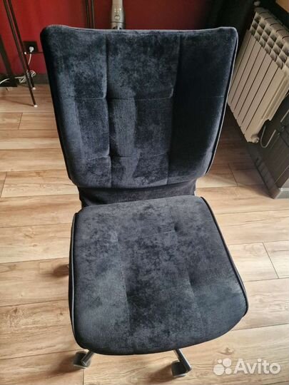 Офисное кресло Бюрократ CH-330M/LT-20