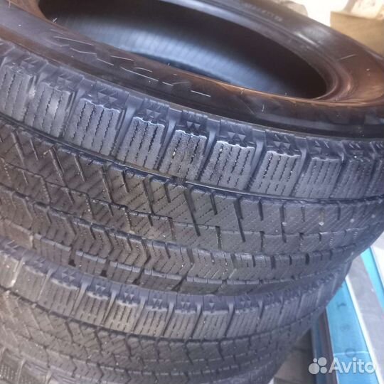 Bridgestone Blizzak VRX2 175/70 R14