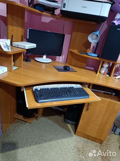 Компьютерный столик бу, процессор, монитор