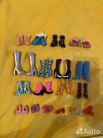 Обувь,Одежда, аксессуары для монстер хай и барби