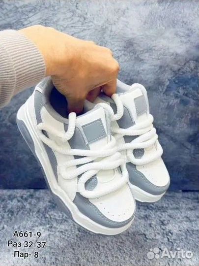 Кроссовки для девочек